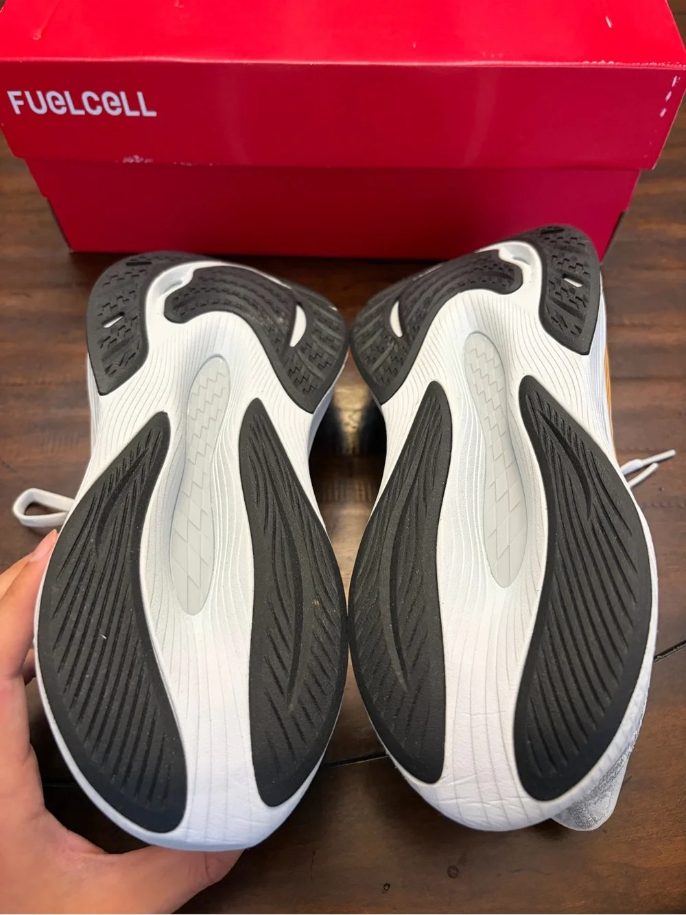 New Balance Wide FuelCell Propel v4 Men US 9.5 ACS